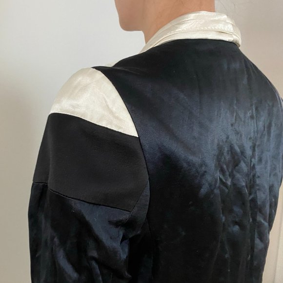 Haider Ackermann Crinkle satin tuxedo jacket, size 40FR - Picture 3 of 5